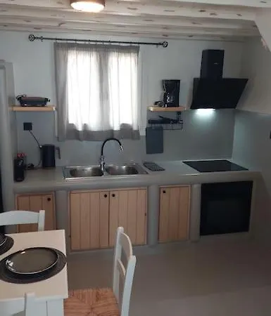 Agialmpa αγιάλμπα Appartamento *